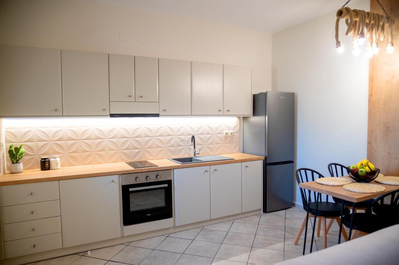 Aegean Crown Apartment Азолимнос Екстериор снимка